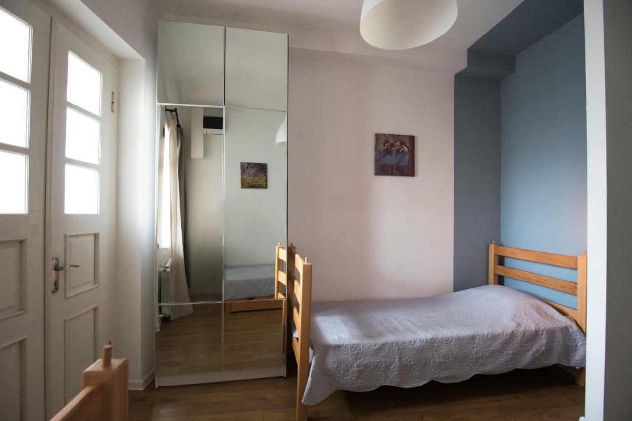 Meidan Suites Тбілісі Екстер'єр фото